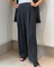チャコールグレー
