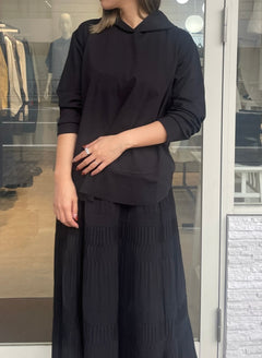 バックスリットフーディー