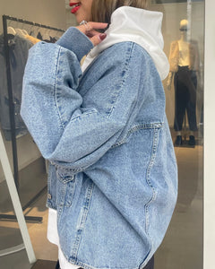 バックスリットフーディー