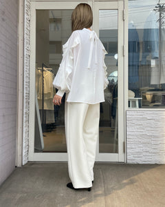 タックワイドパンツ