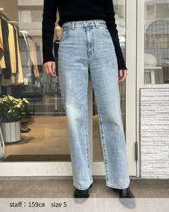 ストレートデニム