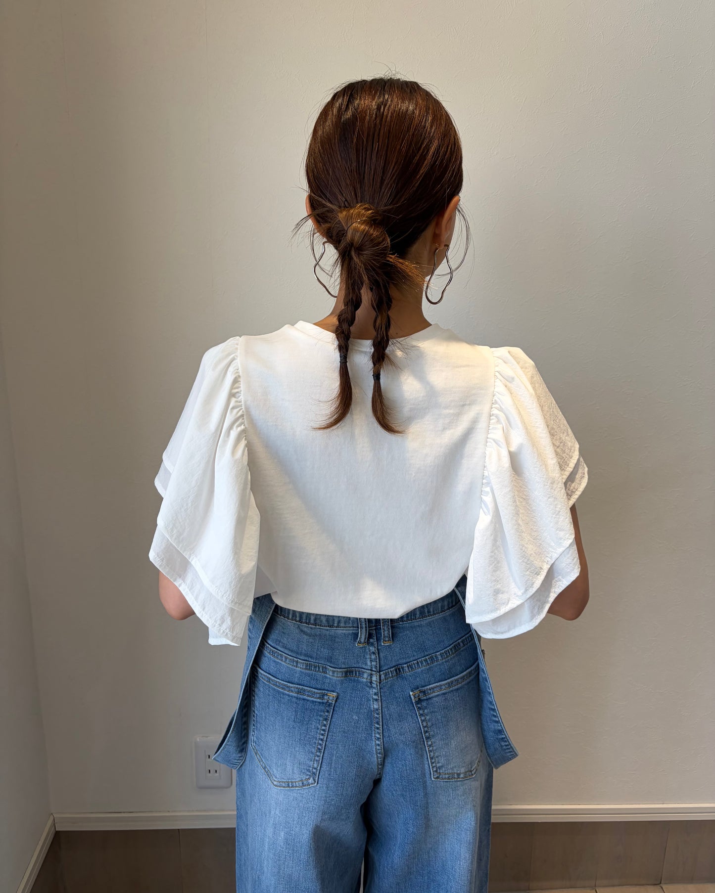 ドッキングフリルTシャツ