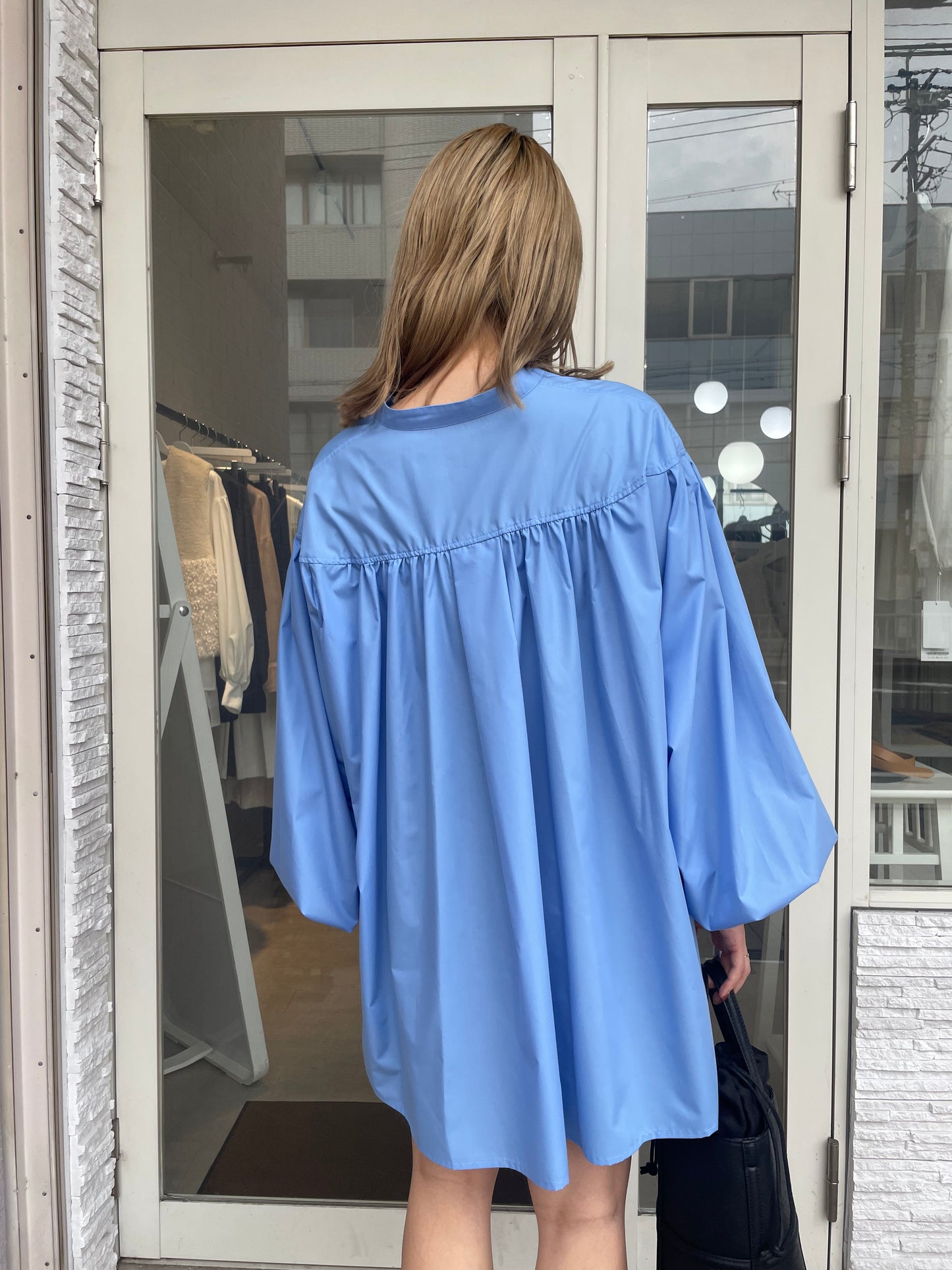 ボリュームスリーブブラウス