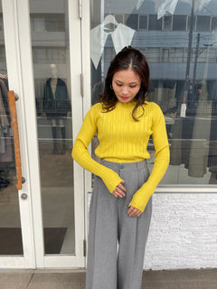 タイトリブニット