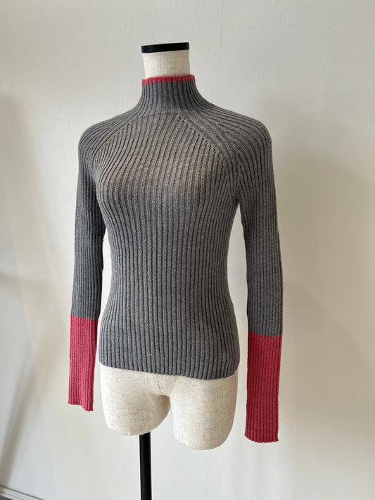 バイカラーアームリブニット