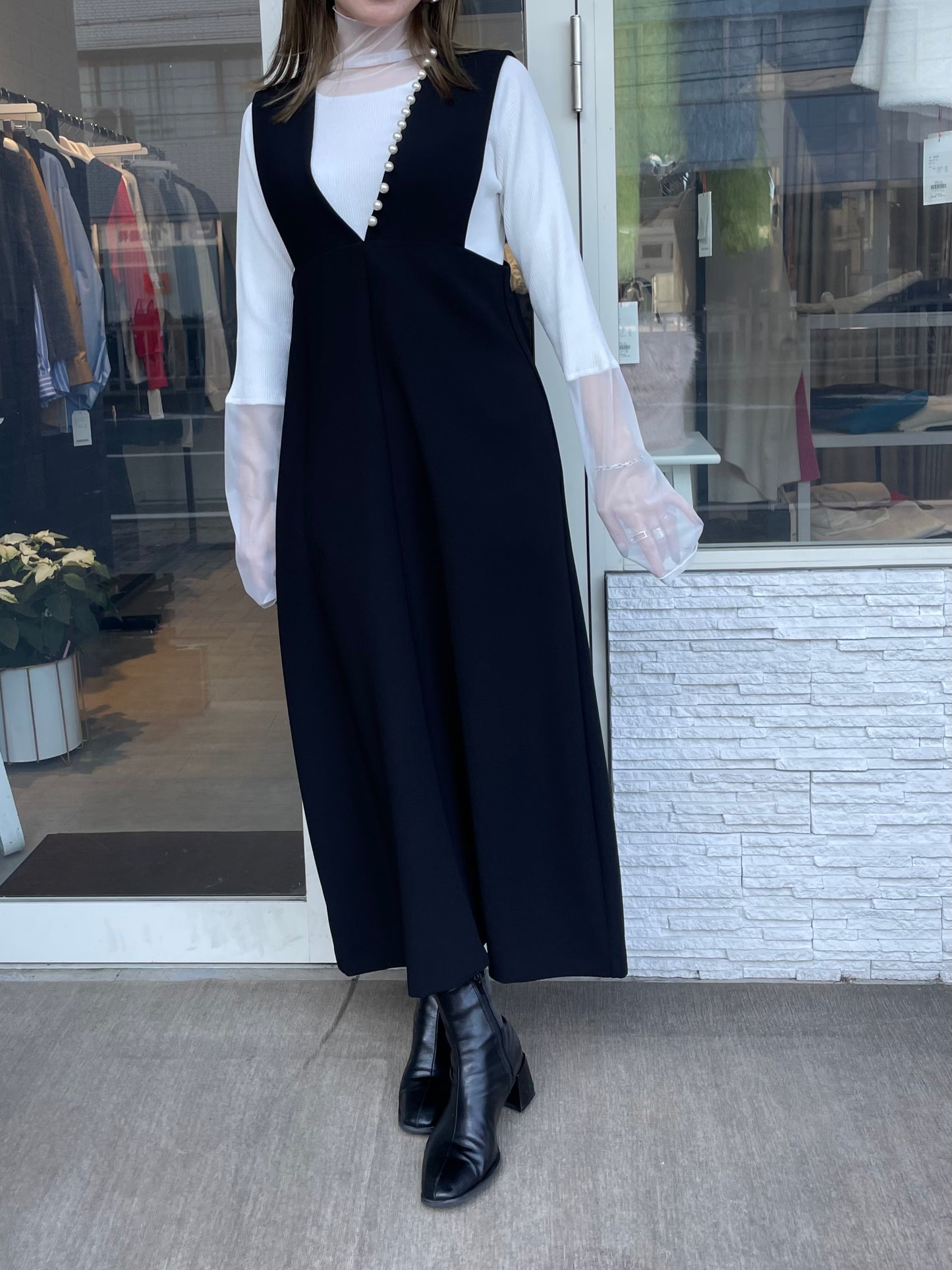 【再入荷】パールサスペンダーワンピース