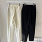 テーパードパンツ