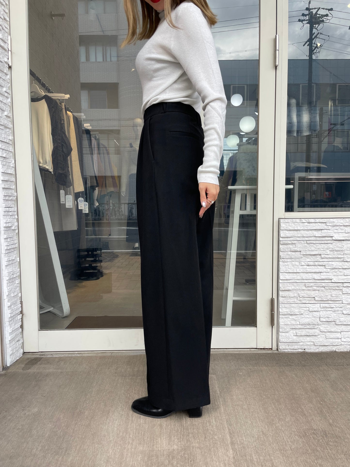 微起毛タックストレートパンツ