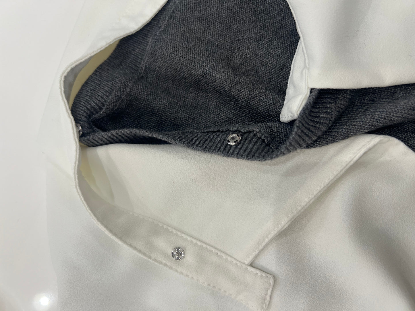 ビッグカラーニットトップス