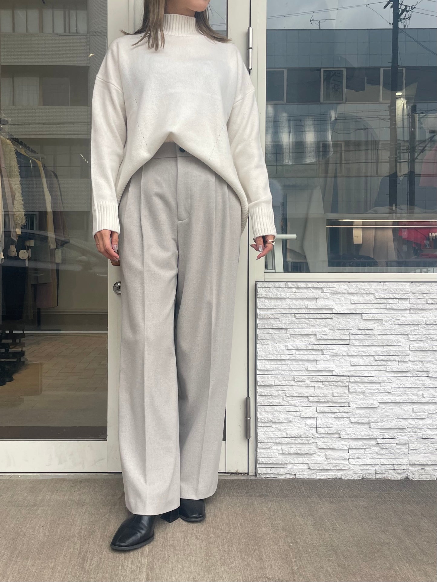 微起毛タックストレートパンツ