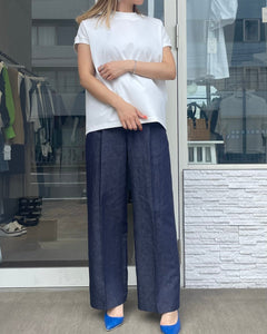 モックネックTシャツ