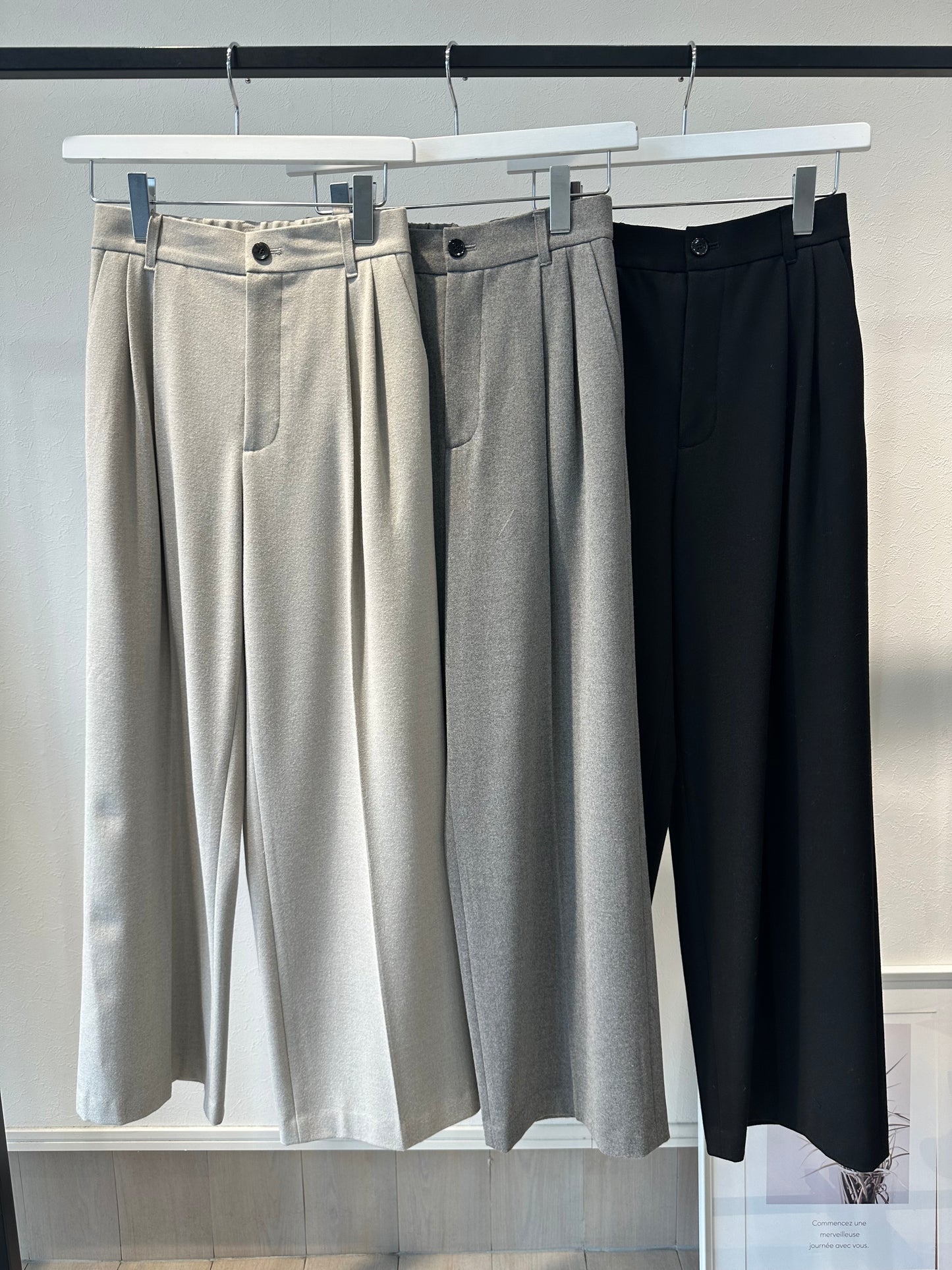 微起毛タックストレートパンツ