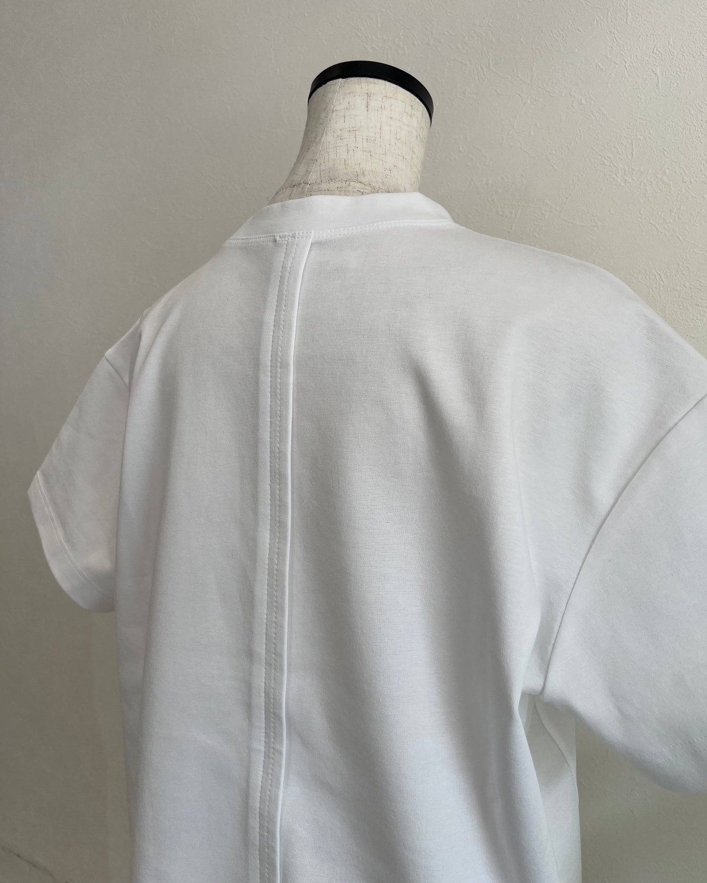 バックスリットT