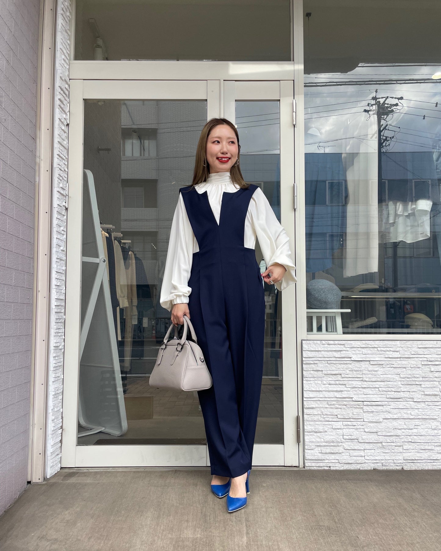 キーネックオールインワン