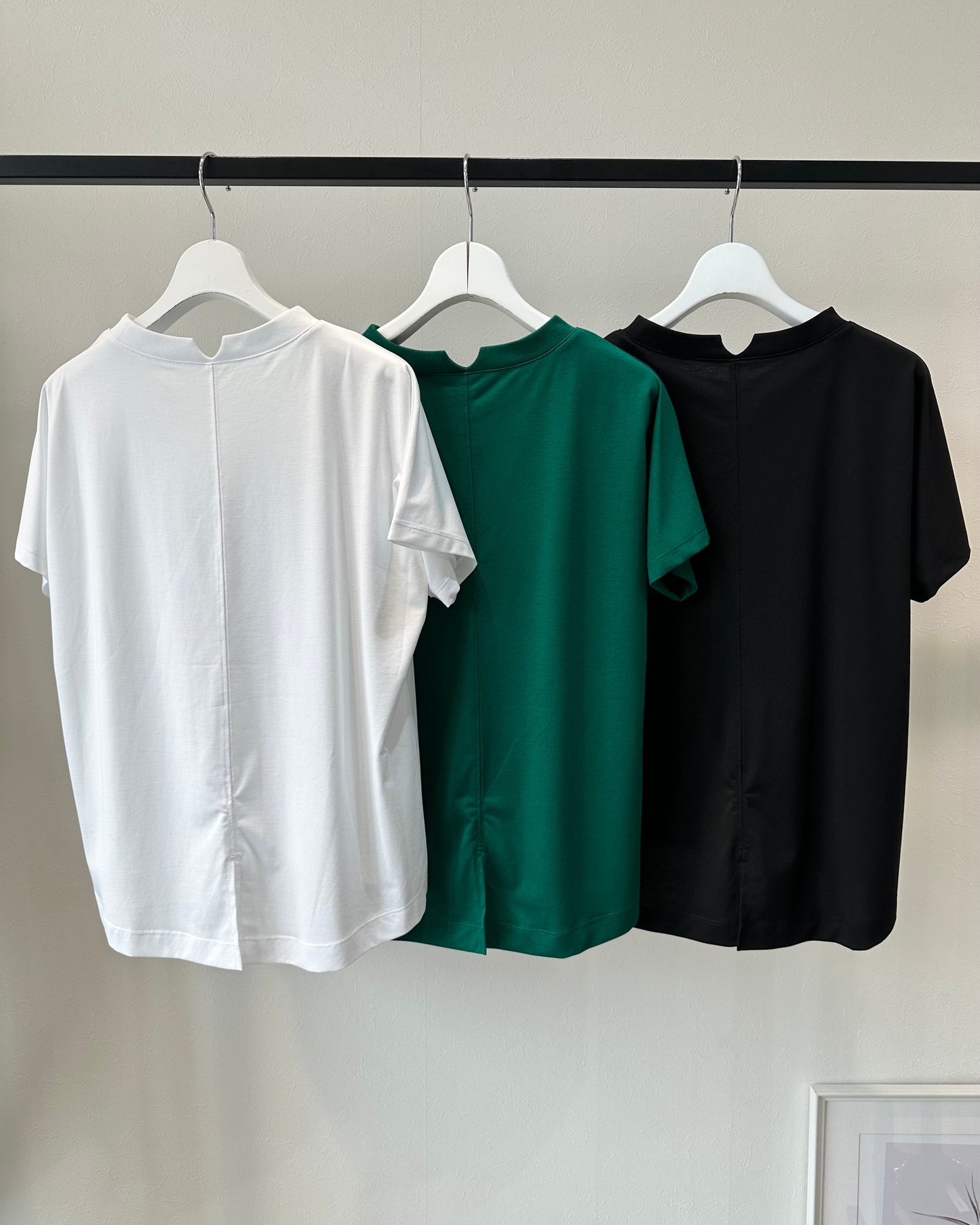 シルケットバックスリットTシャツ