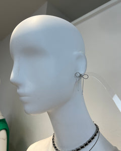リボンピアス