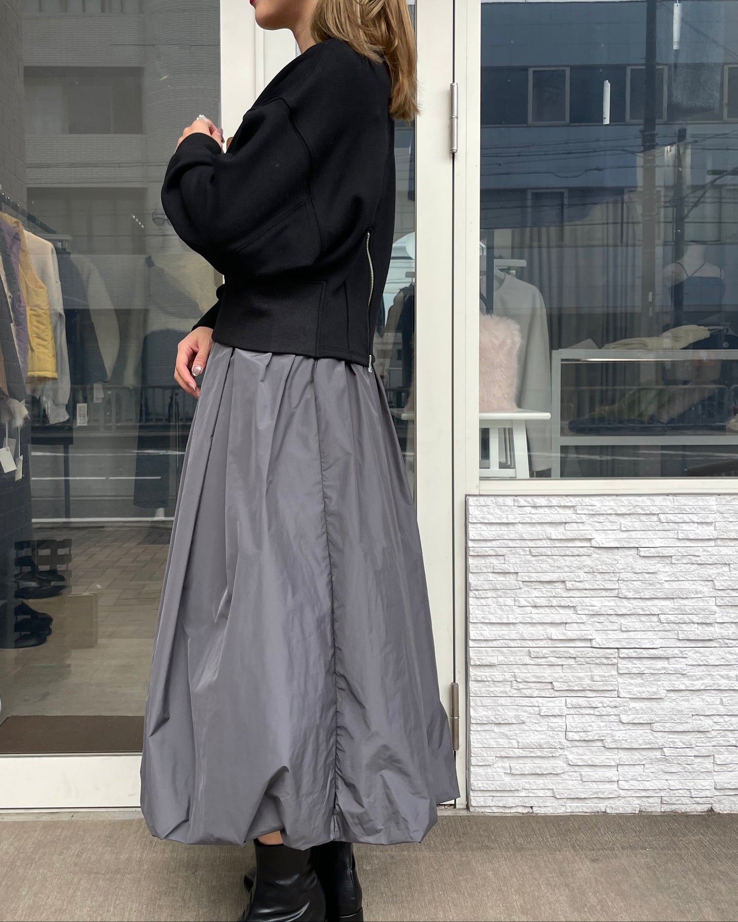 ボンバーヒートクロップドプルオーバー