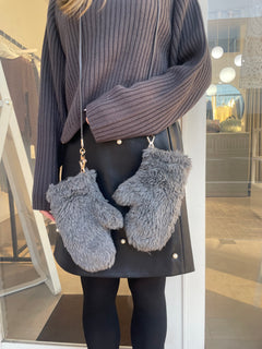 コード付きファーミトン