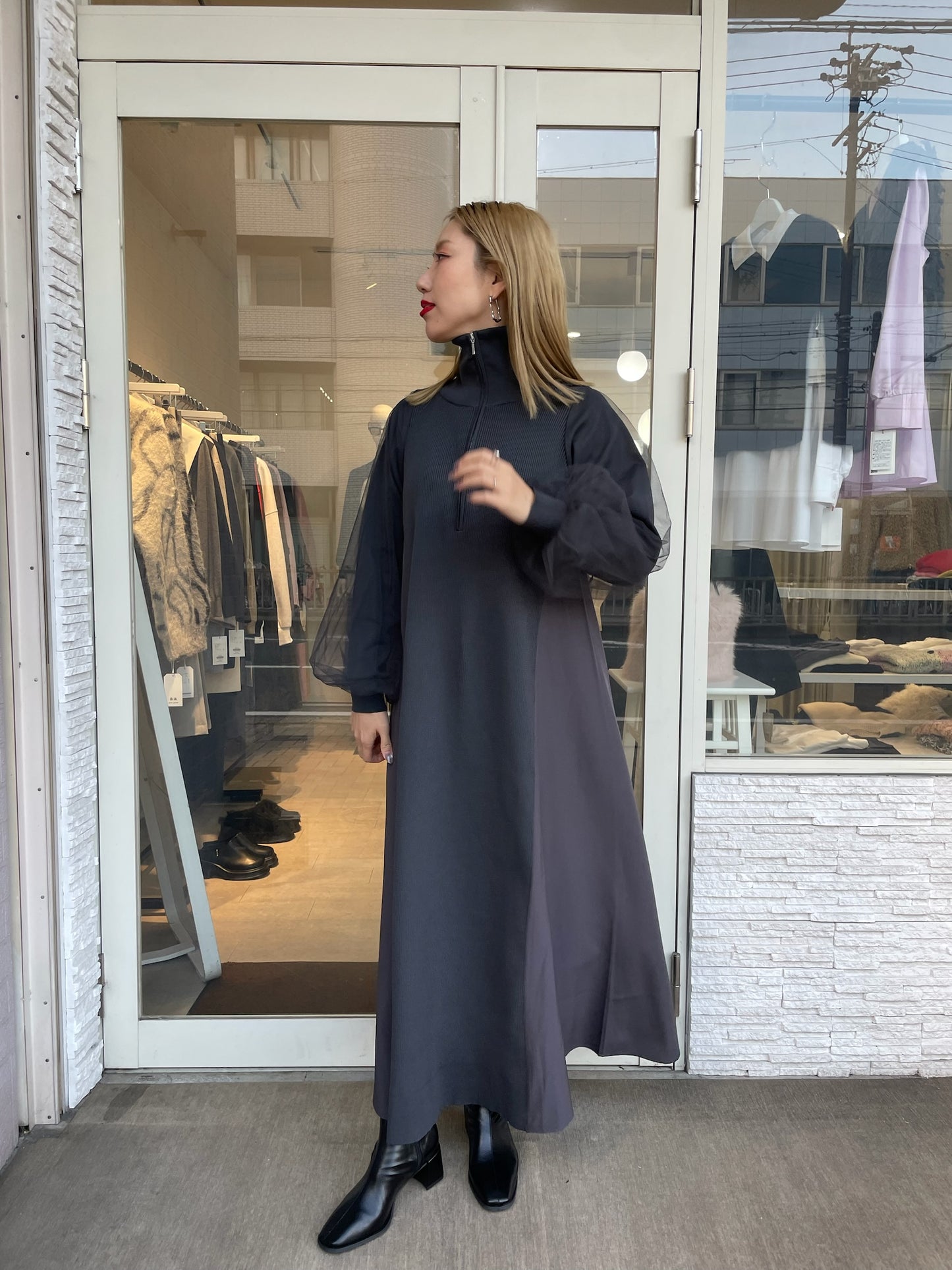 チュールドッキングフロントジップワンピース