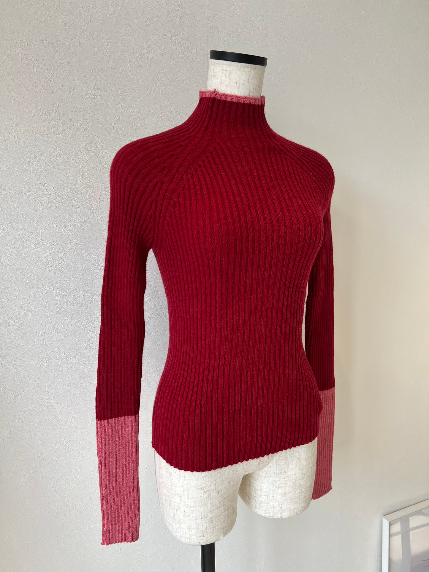 バイカラーアームリブニット