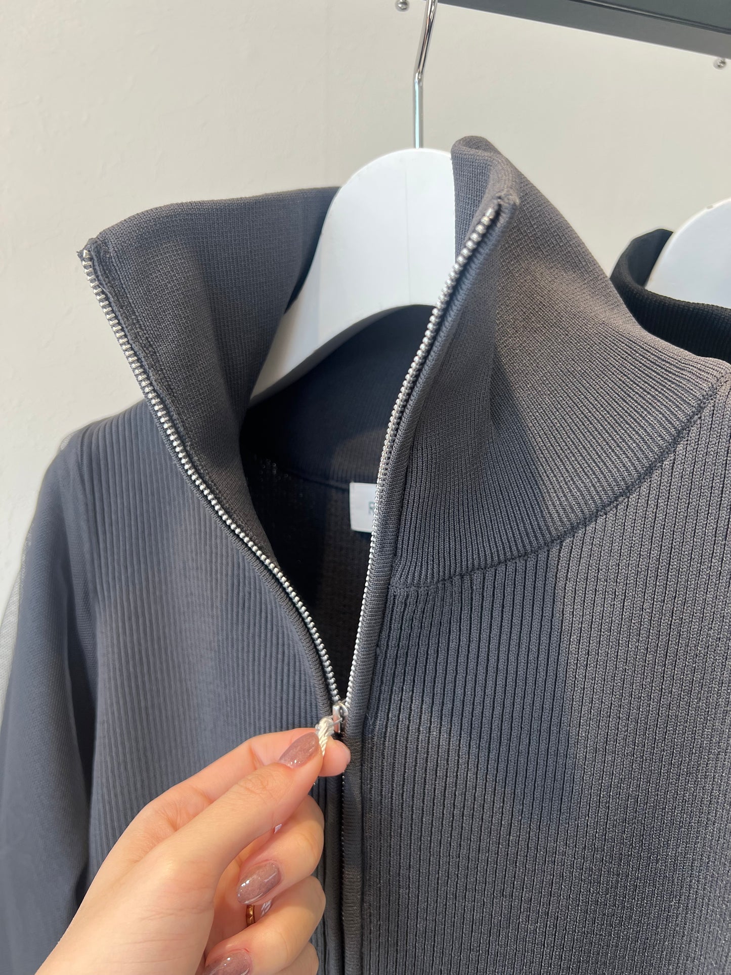 チュールドッキングフロントジップワンピース