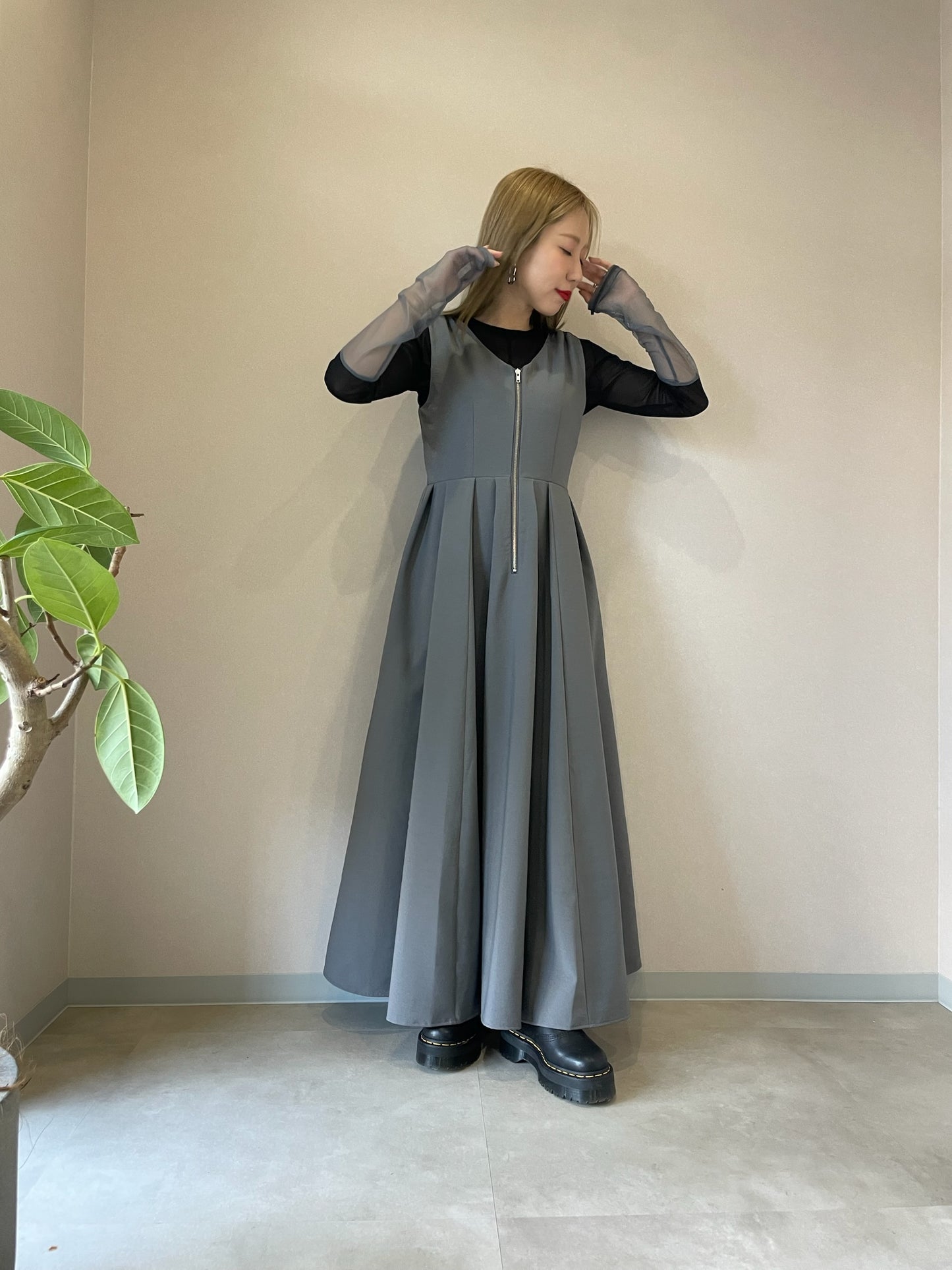 MADE IN JAPAN  front zip dress