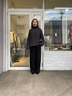 オフタートルリブニット