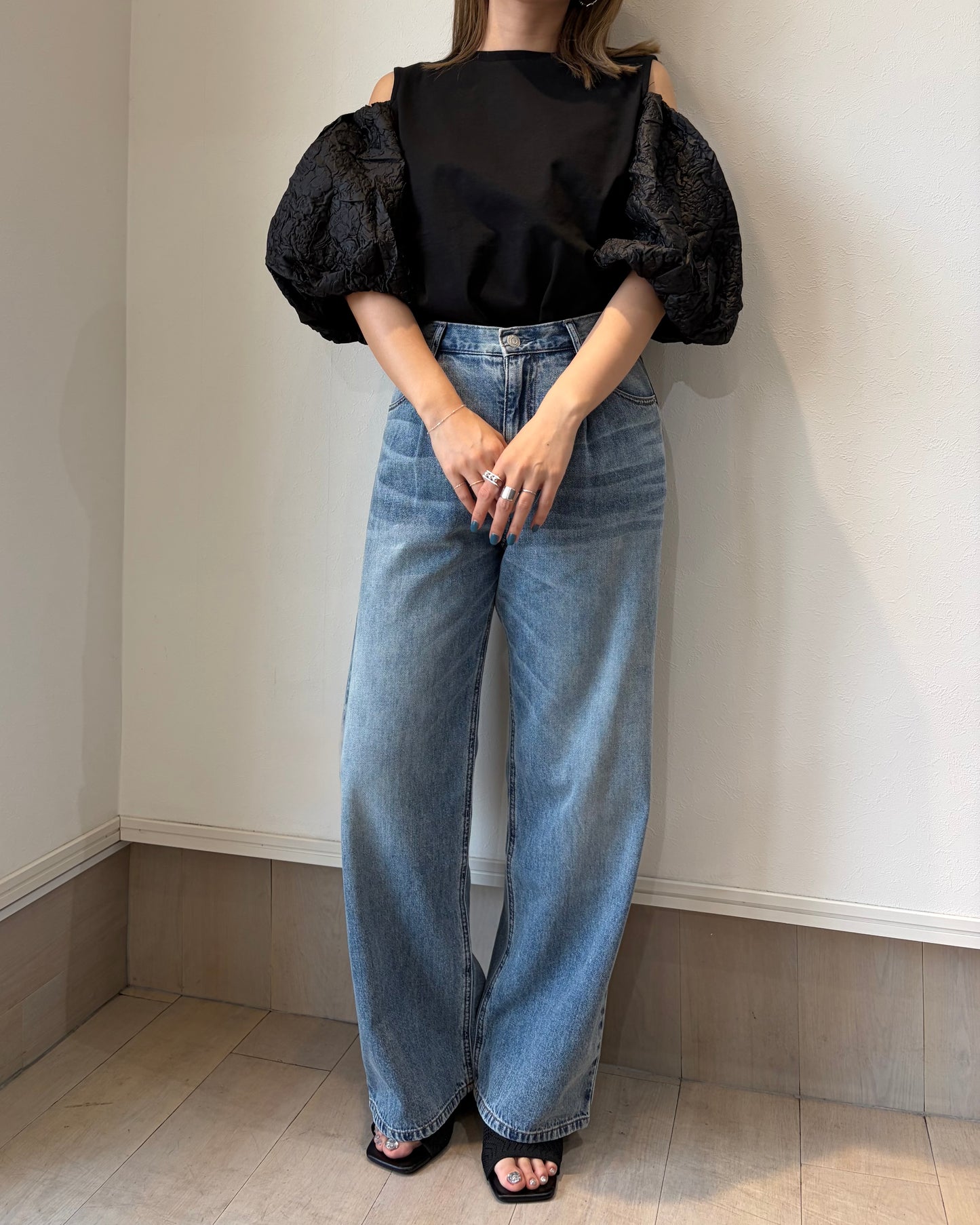 カットオフショルT