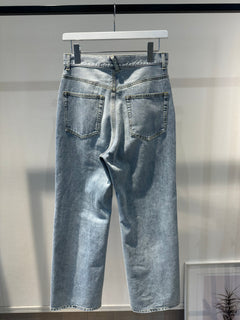 ストレートデニム