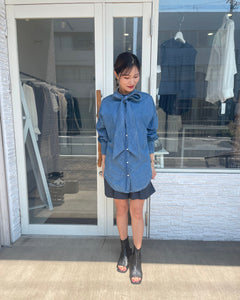 ボウタイダンガリーブラウス