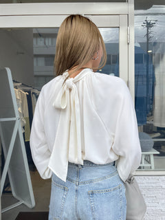 ボリュームスリーブリボンブラウス