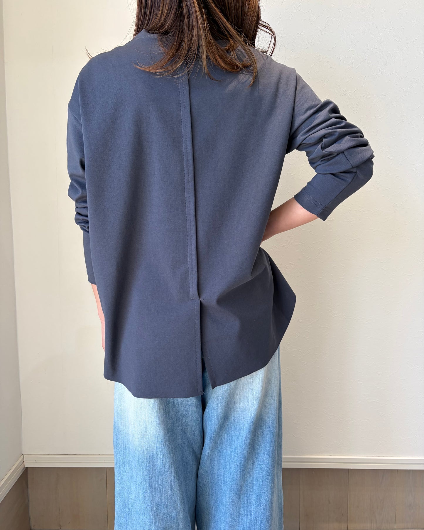 バックスリットロンT