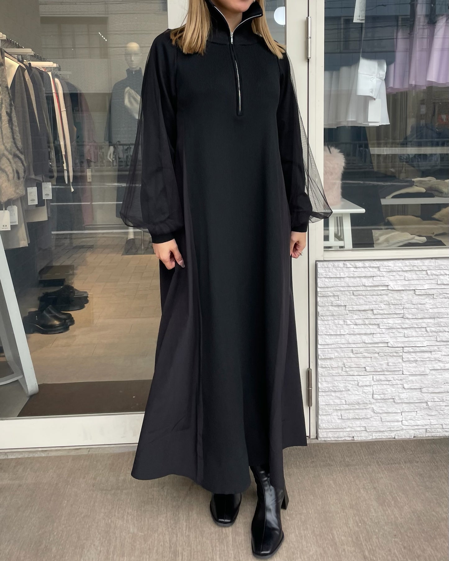 チュールドッキングフロントジップワンピース