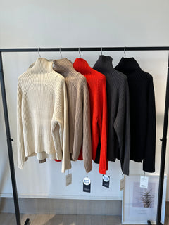 オフタートルリブニット