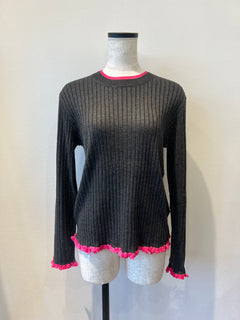 フリルクルーネックニット