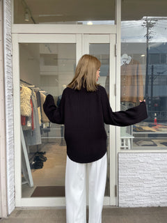 オフタートルリブニット