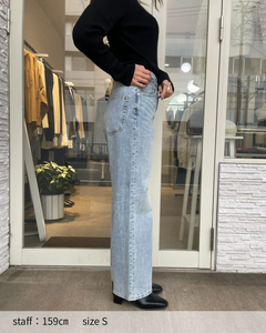 ストレートデニム