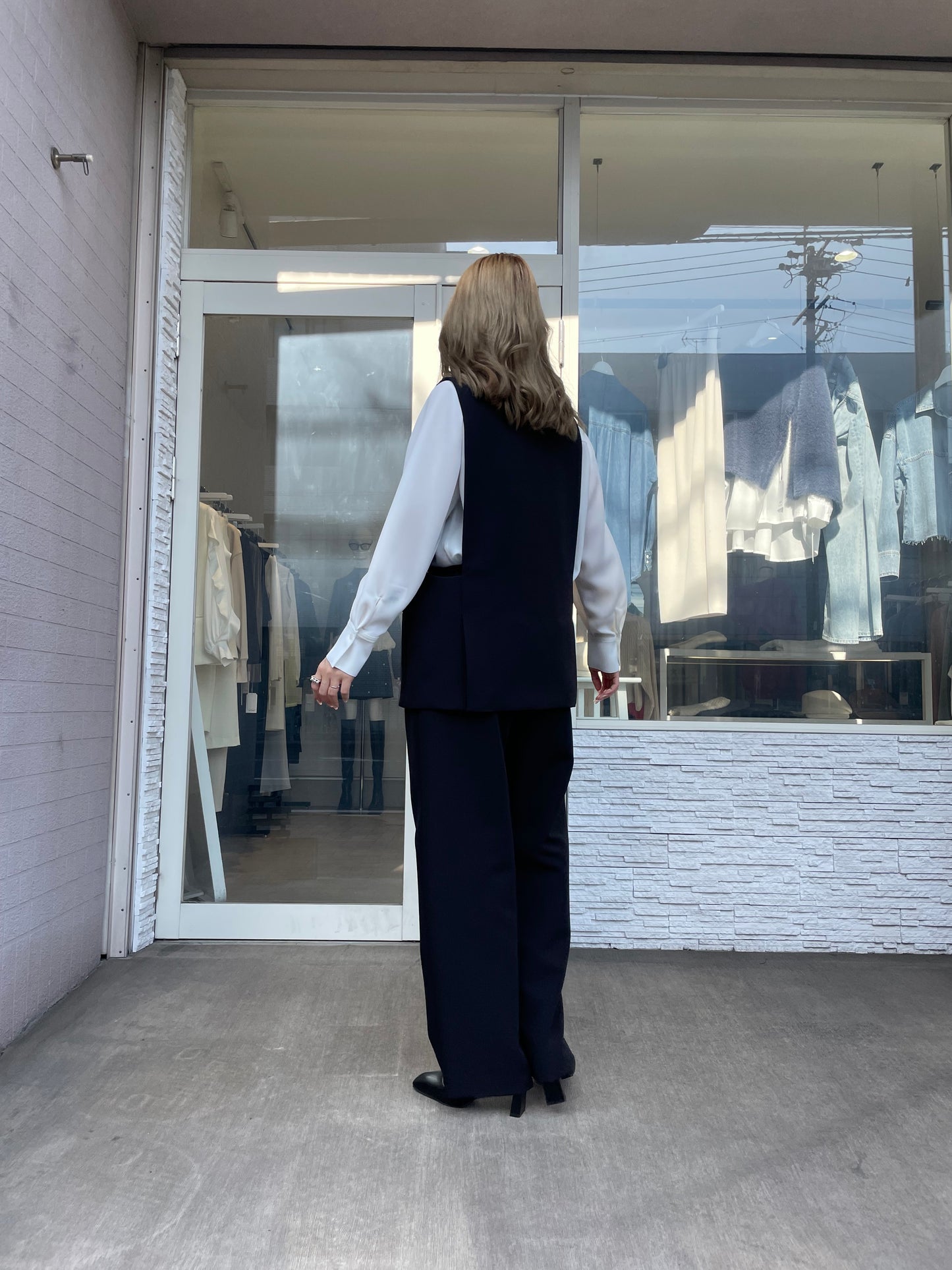 ノーカラージレ