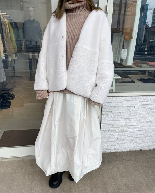 リバーシブルエコムートンジャケット