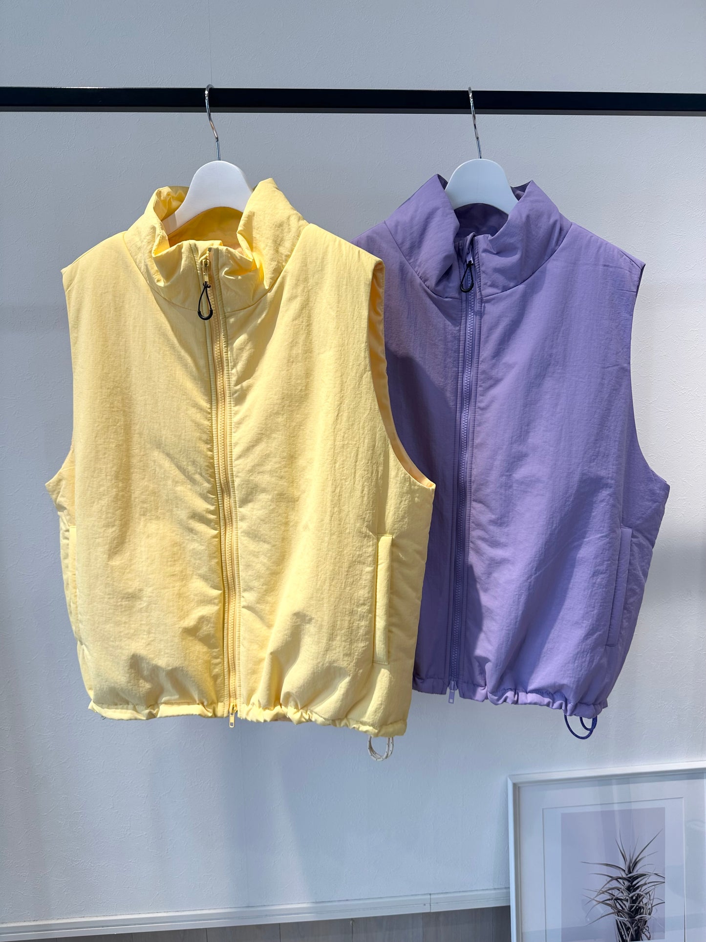 カラーパファーベスト