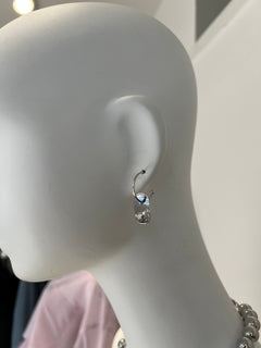 メタルビジューピアス