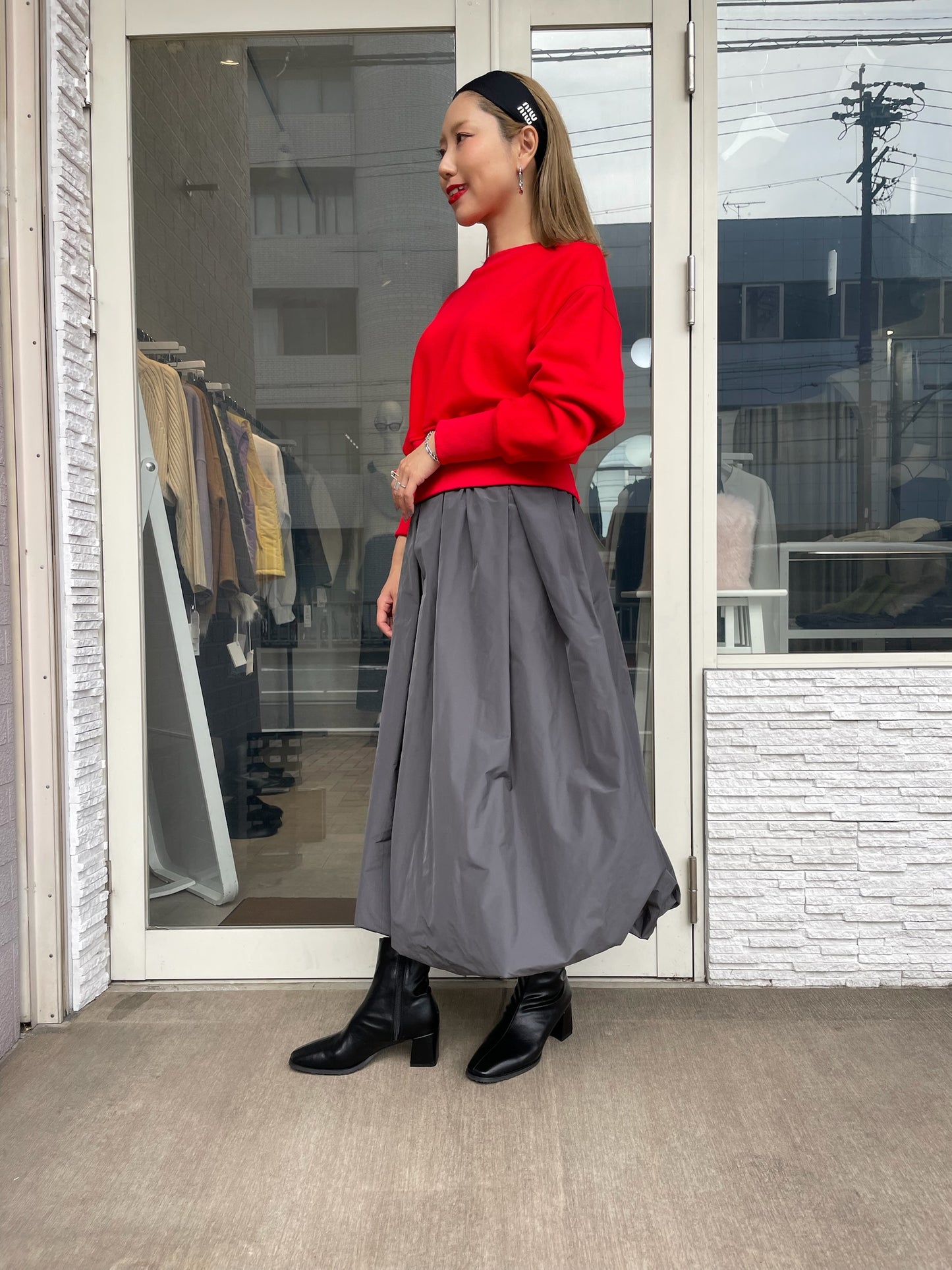 ボンバーヒートクロップドプルオーバー