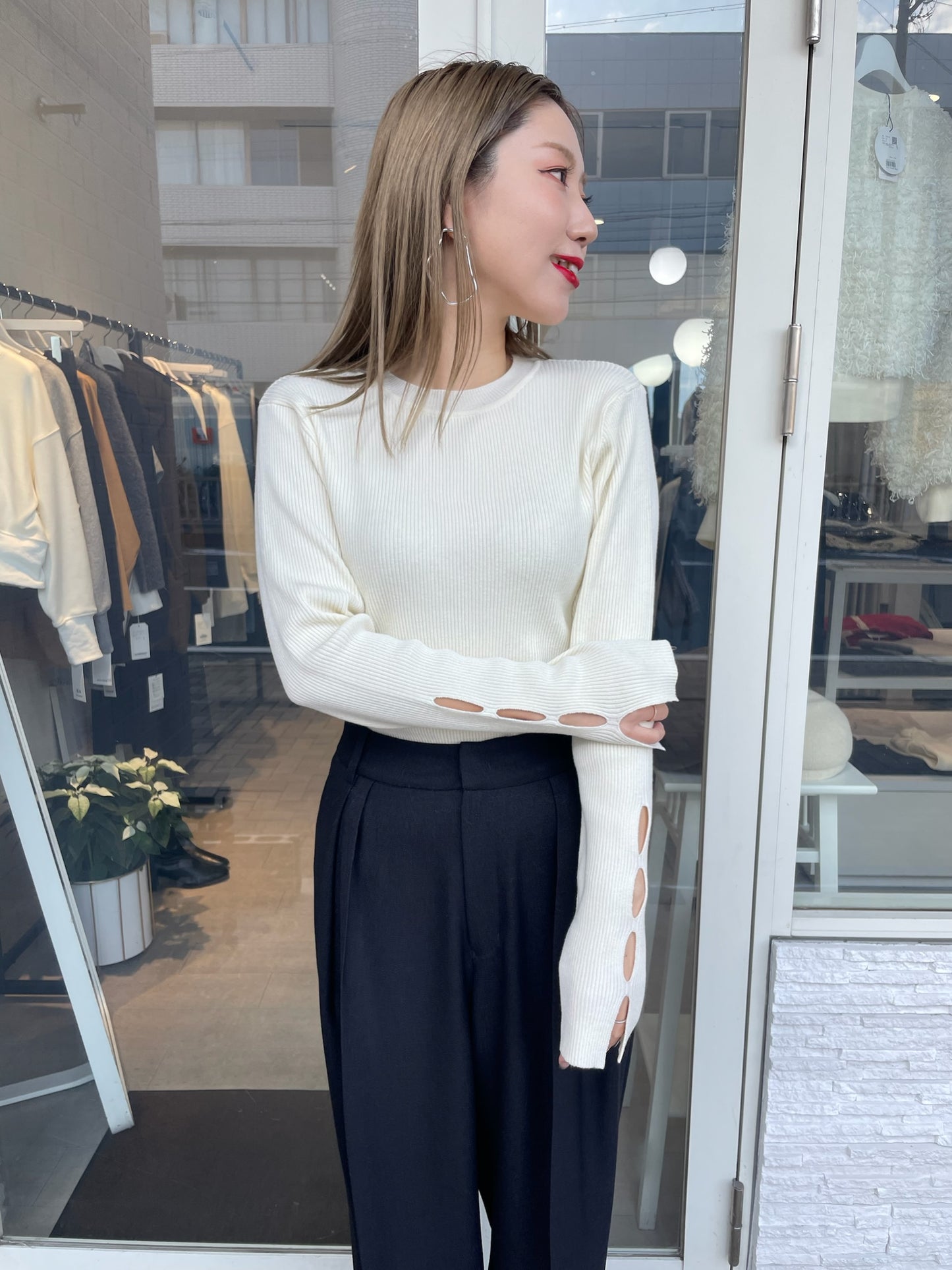 カットデザインリブニット