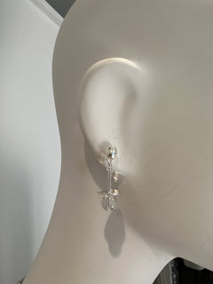 アシンメトリーメタルピアス