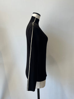 サイドラインタートルニット