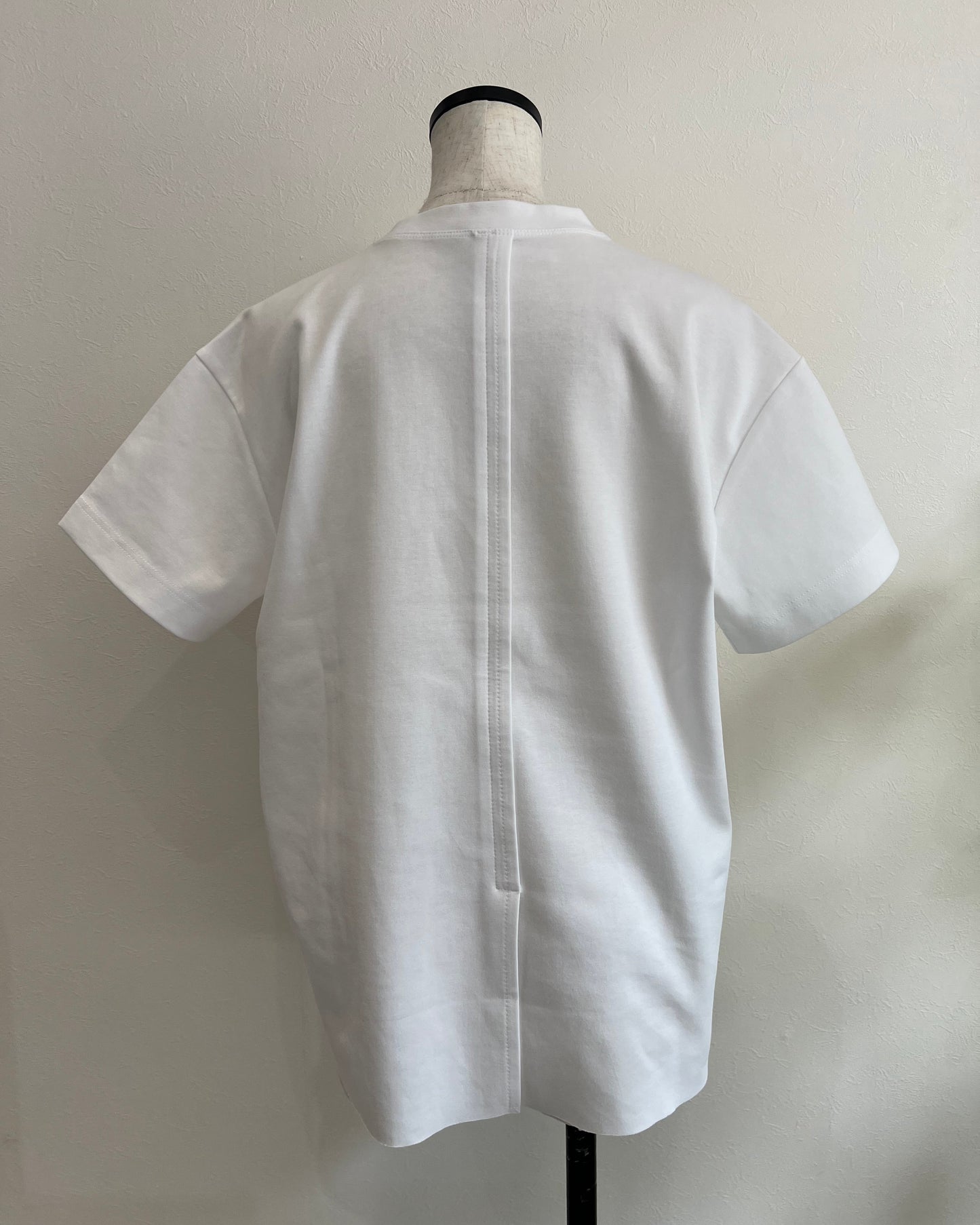 バックスリットT