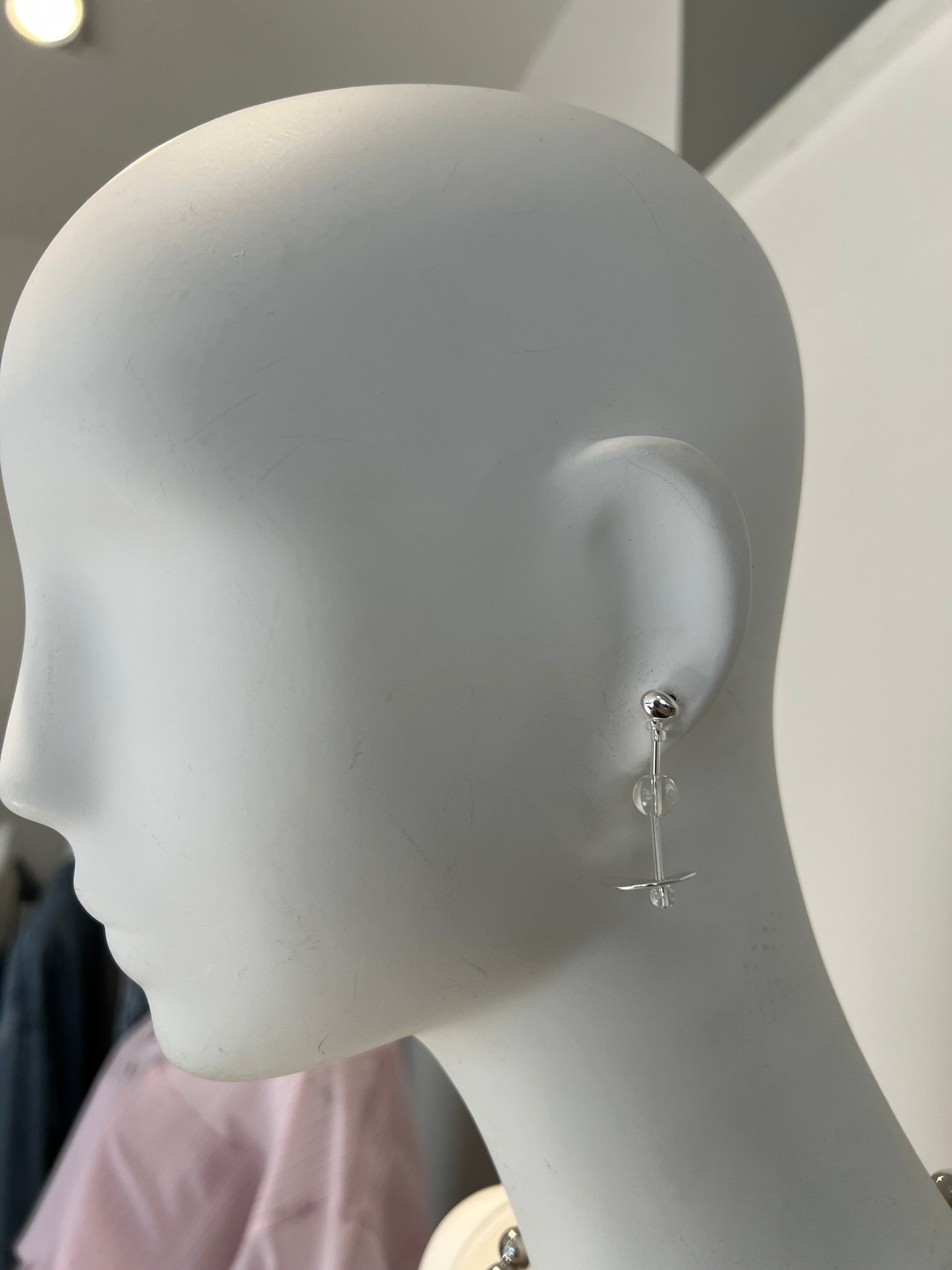 アシンメトリーメタルピアス