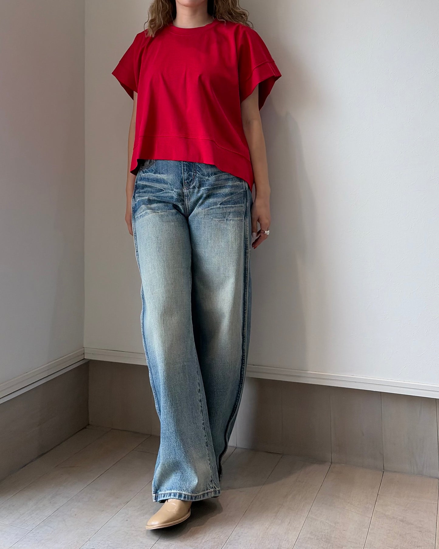 フレアスリーブTシャツ