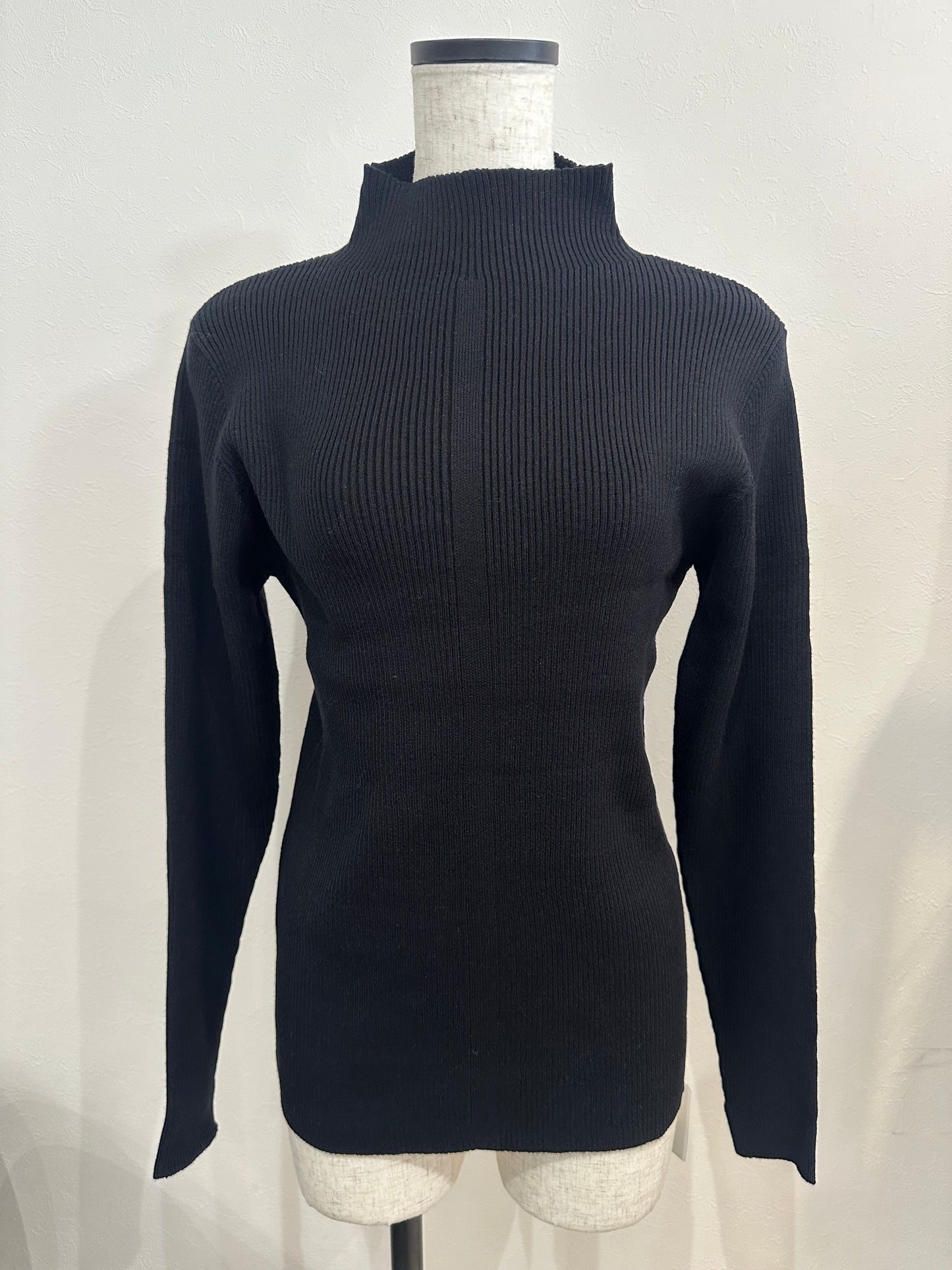 ベーシックリブニット