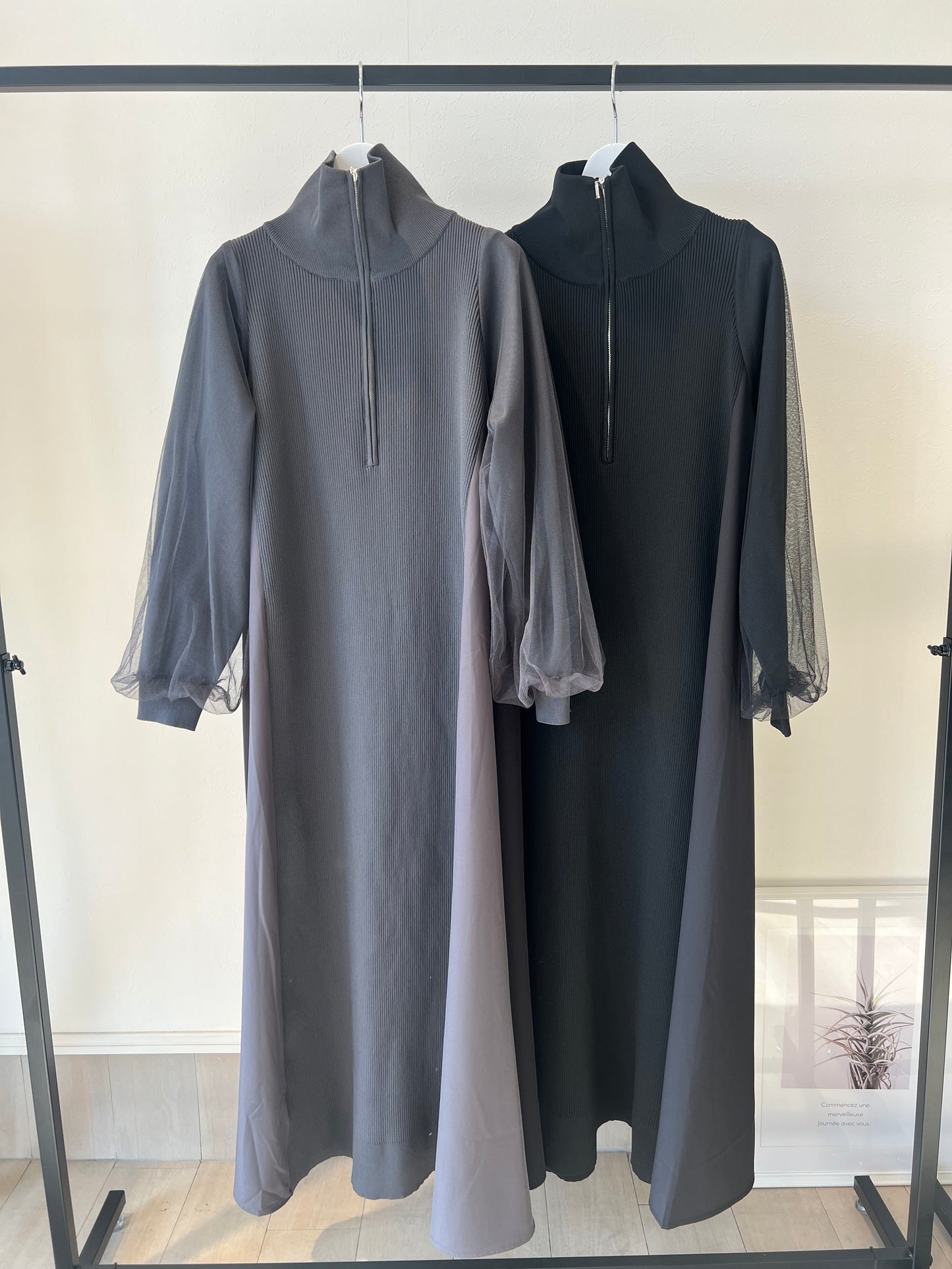 チュールドッキングフロントジップワンピース